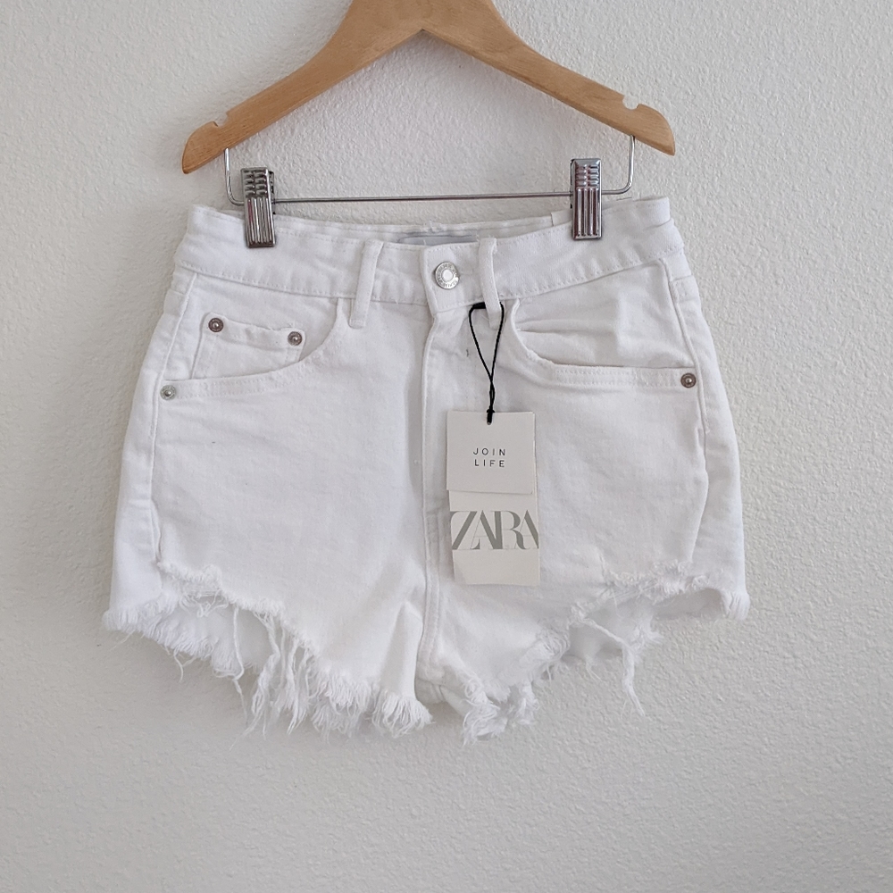 Zara NWT white cutoff highrise jean shorts